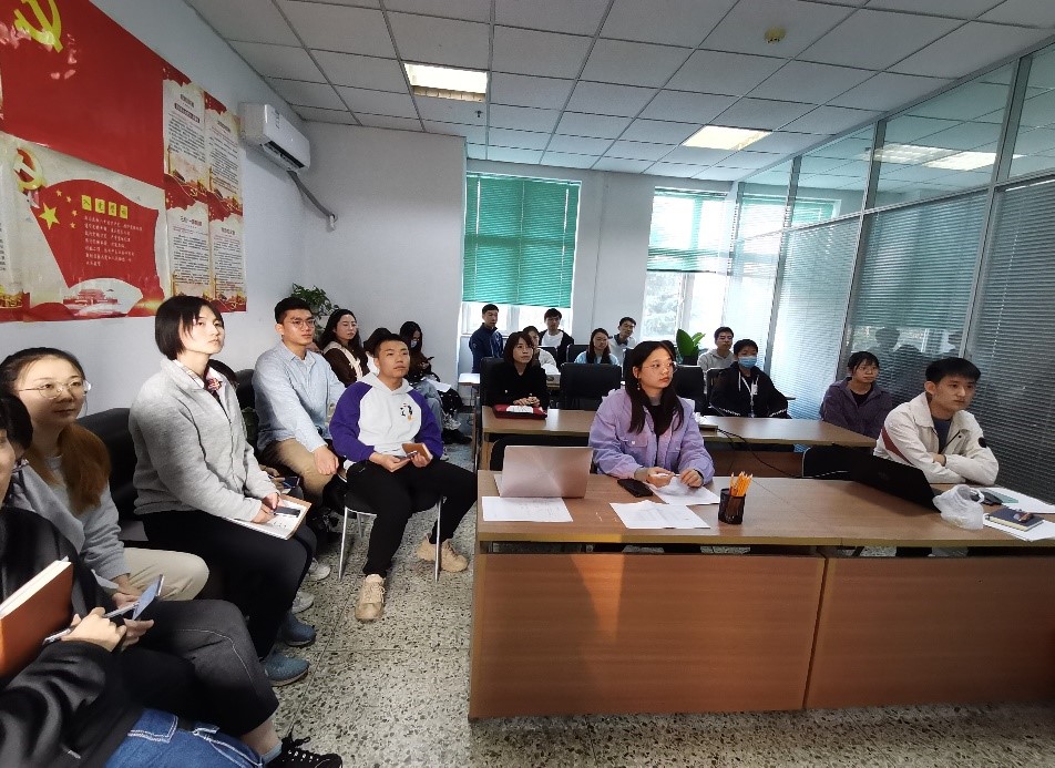 生物能源研究室研究生党支部召开学习习近平总书记重要讲话精神专题党课 生物能源研究室研究生党支部召开学习习近平总书记重要讲话精神专题党课