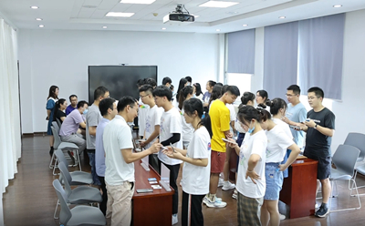 青岛能源所顺利举办“清源聚能”夏令营 青岛能源所顺利举办“清源聚能”夏令营