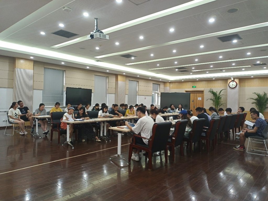 青岛能源所召开2021级硕士研究生入所培训主题班会 青岛能源所召开2021级硕士研究生入所培训主题班会